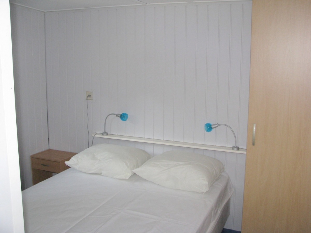 Kies voor huurcaravan regenboog op camping klein ...