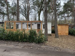 huurcaravan camping klein Zwitserland-Drenthe in het bos