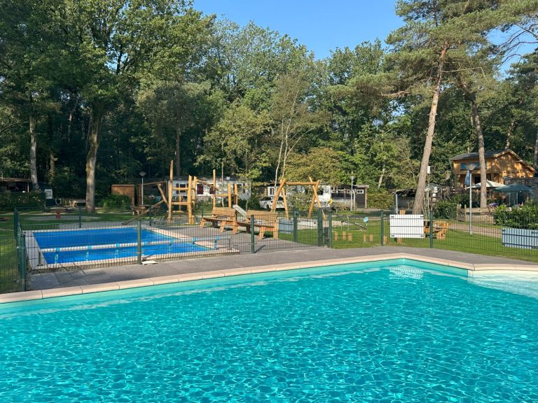Zwembaden camping Klein Zwitserland-Drenthe