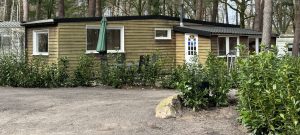 huurcaravan camping klein Zwitserland-Drenthe in het bos