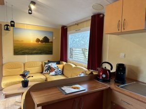 huurcaravan camping klein Zwitserland-Drenthe in het bos