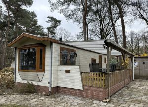 huurcaravan camping klein Zwitserland-Drenthe in het bos