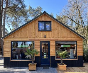 Winkel en Receptie en Restaurant camping Klein Zwitserland-Drenthe